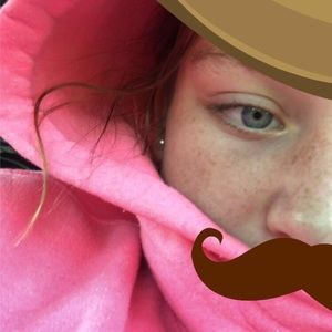 Meet your Posher, Ellie